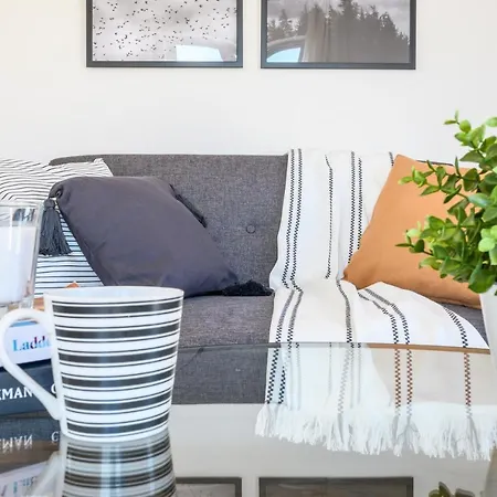 Apartment Charlton Heights - 2 Bedroom Apartment Near Cribbs Causeway Bristol